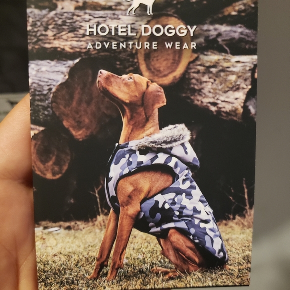 Hotel Doggy Puffer Vest - Picture 4 of 6